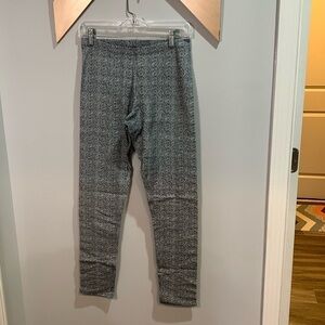Ana black and white herringbone Leggings size medium